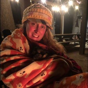 Meet your Posher, Traci